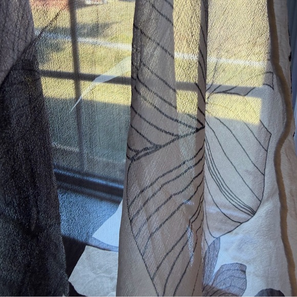 Silk Scarf-BCBG Sheer Patterned Scarf, Beautiful - Picture 6 of 11